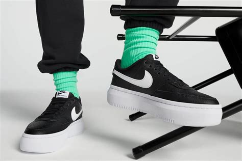 nike schuhe hohe sohle|Die besten Plateau.